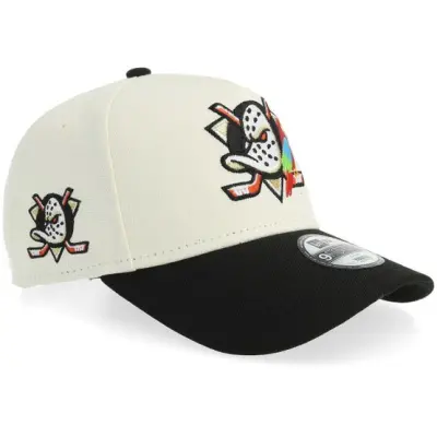New Era - NHL Beige adjustable Keps - Kids Hatstore Exclusive x Anaheim Ducks 9FORTY Parrot Chrome/Black A-Frame Adjustable @ Hatstore
