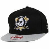 New Era - NHL Svart snapback Keps - Anaheim Ducks Jersey Team Black/Graphite 9Fifty Snapback @ Hatstore