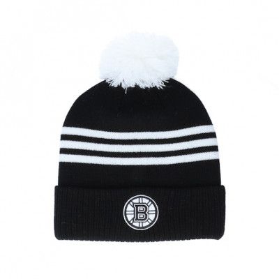 Adidas - NHL Svart pom Beanie - Boston Bruins 3-Stripe Cuffed Black Pom @ Hatstore