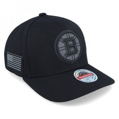 Mitchell&Ness - NHL Svart adjustable Keps - Hatstore Exclusive x Boston Bruins Black Flag Black Adjustable @ Hatstore