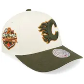 Mitchell&Ness - NHL Beige adjustable Keps - Hatstore Exclusive x Calgary Flames Pro Crown Sand/Dark Green A-frame Adjustable @ Hatstore