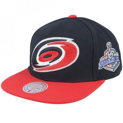 Mitchell&Ness - NHL Svart snapback Keps - Carolina Hurricanes 2 Tone Side Patch Black/Red Snapback @ Hatstore