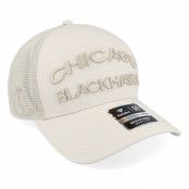 Fanatics - NHL Beige trucker Keps - Chicago Blackhawks Authentic Pro Road Moonstruck A-frame Trucker @ Hatstore