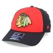 Fanatics - NHL Röd flexfit Keps - Chicago Blackhawks Iconic Defender Athletic Red/Black Flexfit @ Hatstore