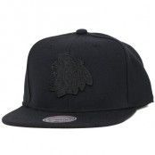 Mitchell & Ness - Chicago Blackhawks All Black Wool Solid Snapback