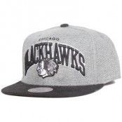 Mitchell & Ness - Chicago Blackhawks Baseline Team Arch Snapback