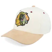 Mitchell&Ness - NHL Beige adjustable Keps - Chicago Blackhawks Cardinal Classic Red Cream Adjustable @ Hatstore