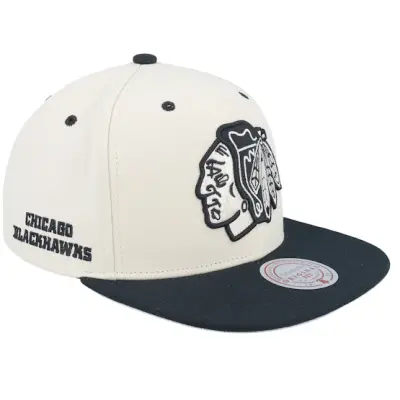 Mitchell&Ness - NHL Beige snapback Keps - Chicago Blackhawks Evergreen Cream Black Hwc Off White/Black Snapback @ Hatstore