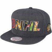 Mitchell&Ness - NHL Grå snapback Keps - Chicago Blackhawks Insider Reflective Grey Snapback @ Hatstore