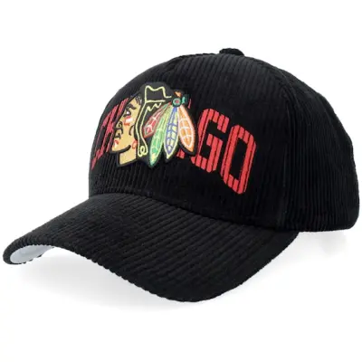 Mitchell&Ness - NHL Svart adjustable Keps - Chicago Blackhawks Arch Stamp Pro Black A-Frame Adjustable @ Hatstore