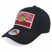 Mitchell&Ness - NHL Svart adjustable Keps - Chicago Blackhawks Horizon Patch Classic Red Black Adjustable @ Hatstore