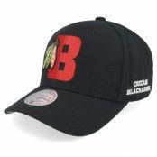 Mitchell&Ness - NHL Svart adjustable Keps - Chicago Blackhawks Icon Grail Pro Black Adjustable @ Hatstore