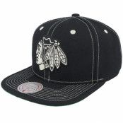 Mitchell&Ness - NHL Svart snapback Keps - Chicago Blackhawks Contrast Natural Black Snapback @ Hatstore