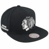 Mitchell&Ness - NHL Svart snapback Keps - Chicago Blackhawks Evergreen Black/White Snapback @ Hatstore