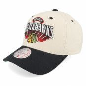 Mitchell&Ness - NHL Vit adjustable Keps - Chicago Blackhawks Horizon Pro Off White/Black Adjustable @ Hatstore