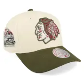 Mitchell&Ness - NHL Vit adjustable Keps - Hatstore Exclusive x Chicago Blackhawks Pro Crown White/Green A-frame Adjustable @ Hatstore