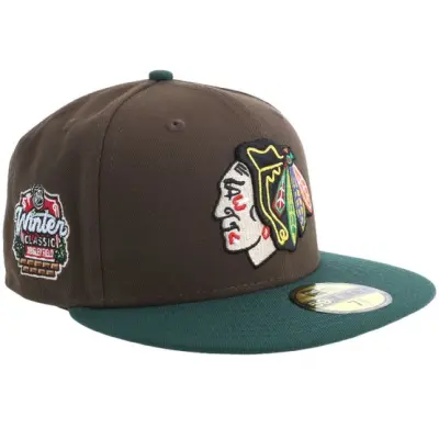 New Era - NHL Brun fitted Keps - Hatstore Exclusive x Chicago Blackhawks 59FIFTY Winter Classic Brown/Dark Green Fitted @ Hatstore