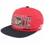 Outerstuff - NHL Röd snapback Keps - Kids Chicago Blackhawks Logo Flatbrim Cap Red/Black Snapback @ Hatstore