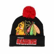 Mitchell&Ness - NHL Svart pom Beanie - Chicago Blackhawks Punch Out Knit Black Pom @ Hatstore