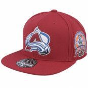 Mitchell&Ness - NHL Röd fitted Keps - Colorado Avalanche Side Patch Burgundy/Grey Fitted @ Hatstore