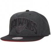 Mitchell & Ness - Detroit Red Wings Resist Arch Snapback