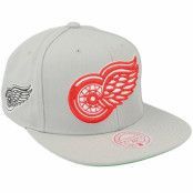 Mitchell&Ness - NHL Grå snapback Keps - Detroit Red Wings Alternate Flip Grey Snapback @ Hatstore