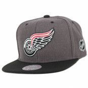 Mitchell&Ness - NHL Grå snapback Keps - Detroit Red Wings G3 Logo Snapback @ Hatstore