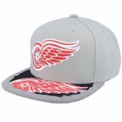 Mitchell&Ness - NHL Grå snapback Keps - Detroit Red Wings Munch Time Vintage Grey Snapback @ Hatstore