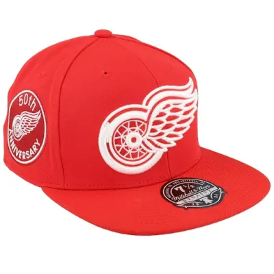 Mitchell&Ness - NHL Röd fitted Keps - Detroit Red Wings Vintage Red Fitted @ Hatstore