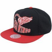 Mitchell&Ness - NHL Svart snapback Keps - Detroit Red Wings Crooked Path Black Snapback @ Hatstore