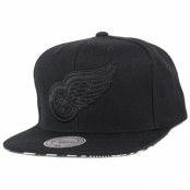 Mitchell&Ness - NHL Svart snapback Keps - Detroit Red Wings GTech Snapback @ Hatstore