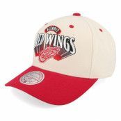 Mitchell&Ness - NHL Vit adjustable Keps - Detroit Red Wings Horizon Pro Cap Vintage Off White/Red Adjustable @ Hatstore