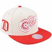 Mitchell&Ness - NHL Vit snapback Keps - Detroit Red Wings Vintage Off White/Red Snapback @ Hatstore