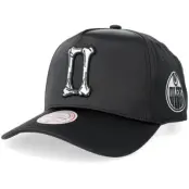 Mitchell&Ness - NHL Svart adjustable Keps - Edmonton Oilers Bone Letter Satin Cap Black A-frame Adjustable @ Hatstore