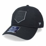 Fanatics - NHL Svart unconstructed Keps - Los Angeles Kings Primary Logo Black On Black Dad Cap @ Hatstore