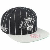 Mitchell&Ness - NBA Svart snapback Keps - Los Angeles Kings Team Pin Black/Grey Snapback @ Hatstore