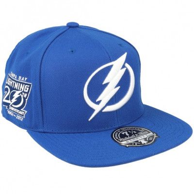 Mitchell&Ness - NHL Blå fitted Keps - Tampa Bay Lightning Vintage Blue Fitted @ Hatstore