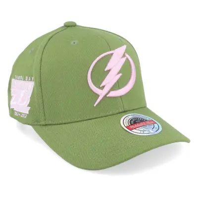 Mitchell&Ness - NHL Grön adjustable Keps - Hatstore Exclusive x Tampa Bay Lightning Olive/Pink Olive/Pink Adjustable @ Hatstore
