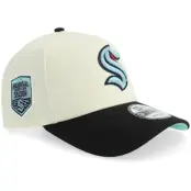 New Era - NHL Vit adjustable Keps - Hatstore Exclusive x Seattle Kraken 9FORTY Inaugural Season 21-22 Chrome/Black A-frame Adjustable @ Hatstore