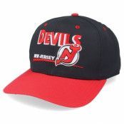 Twins Enterprise - NHL Svart adjustable Keps - New Jersey Devils Classic NHL Vintage Black/Red Adjustable @ Hatstore