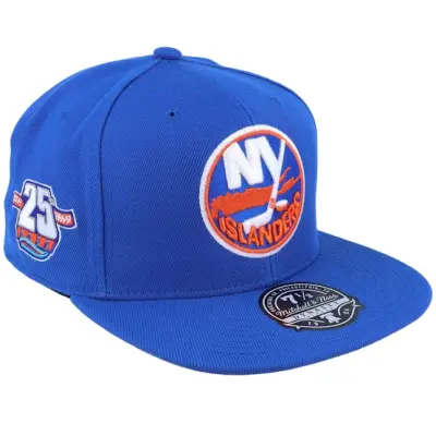 Mitchell&Ness - NHL Blå fitted Keps - New York Islanders Vintage Blue Fitted @ Hatstore