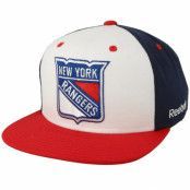 Reebok - NHL Blå snapback Keps - NY Rangers Basic League Snapback @ Hatstore