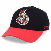 Adidas - NHL Svart flexfit Keps - Ottawa Senators Coach Black/Red Flexfit @ Hatstore