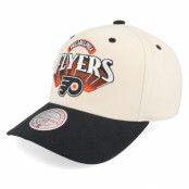 Mitchell&Ness - NHL Vit adjustable Keps - Philadelphia Flyers Horizon Pro Cap Vintage Off White/Black Adjustable @ Hatstore