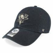 47 Brand - NHL Svart unconstructed Keps - Pittsburgh Penguins NHL Camo 47 Clean Up Black Dad Cap @ Hatstore