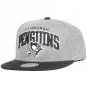 Mitchell & Ness - Pittsburgh Penguins Baseline Team Arch Snapback