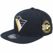 Mitchell&Ness - NHL Svart fitted Keps - Pittsburgh Penguins Side Patch Black Fitted @ Hatstore