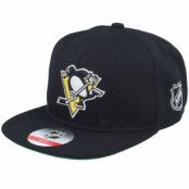 Outerstuff - NHL Svart snapback Keps - Pittsburgh Penguins Logo Flatbrim Black Snapback @ Hatstore