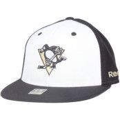 Reebok - NHL Svart fitted Keps - Pittsburgh Penguins Basic League Fitted @ Hatstore