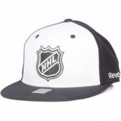 Reebok - Svart fitted Keps - NHL Basic League Fitted @ Hatstore